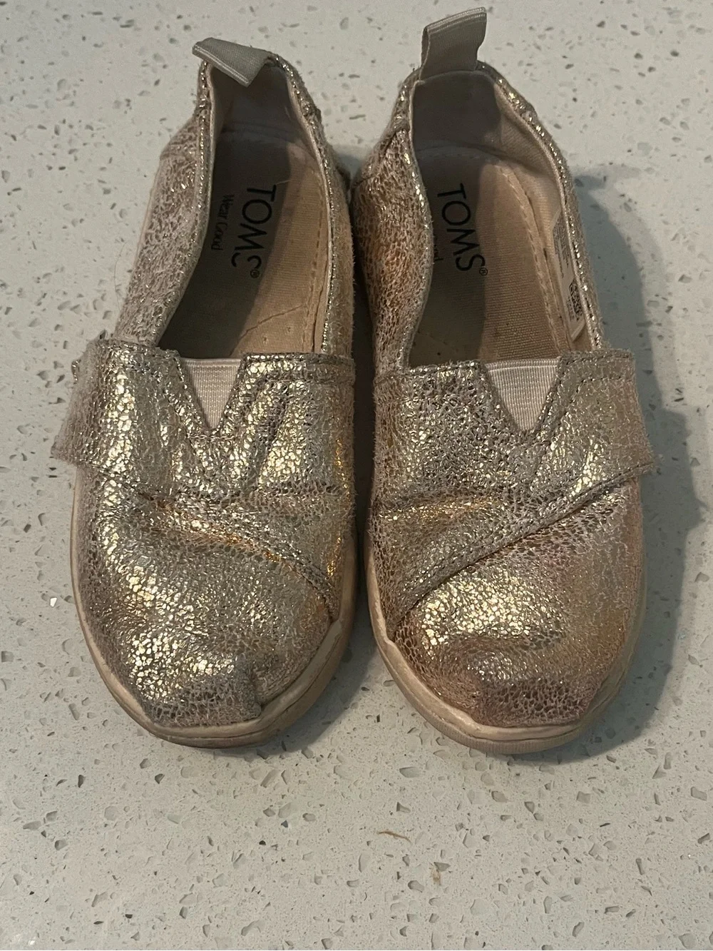 Toms easy slip